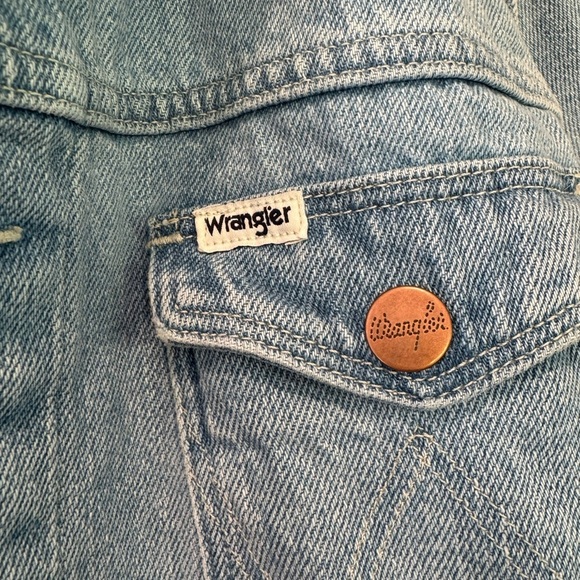 NWOT Wrangler Jean Jacket Vintage Inspired Retro Geometric Back Southwestern MD - Picture 11 of 15